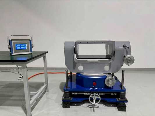 comprar Dispositivo de Calibração Inercial para Simulação Estática de Atitude em Mesa Giratória Manual de Dois Eixos Fabricação em linha