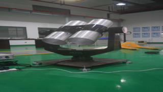 Plataforma giratória de rastreamento UAV de 2 DOF